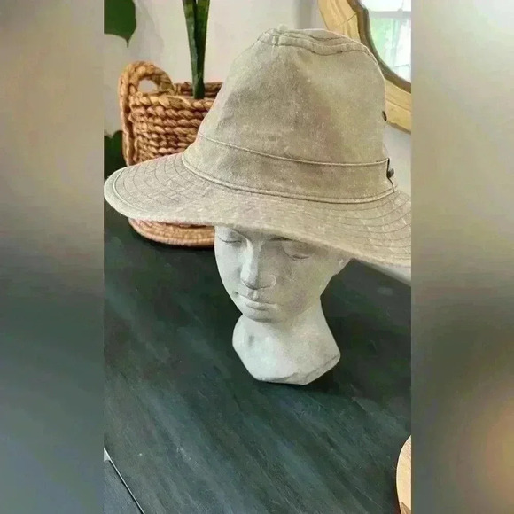 Woolrich Hat Khaki - Picture 1 of 4